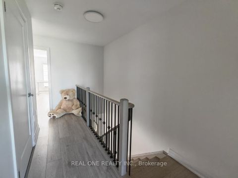 Photo 21 at 19 Woodstream Drive, Clairville, Toronto