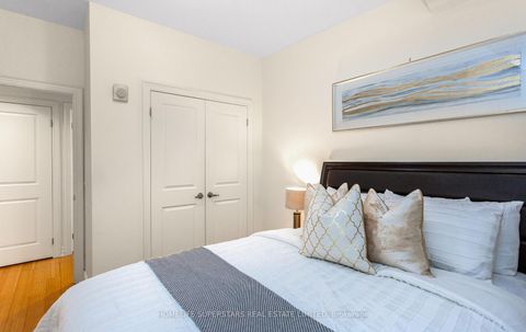 Photo 34 at 302 - 205 Lakeshore Road W, CO Central, Oakville