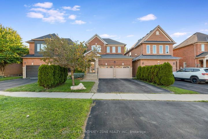 Photo 1 at 582 Plantation Gate, Summerhill Estates, Newmarket
