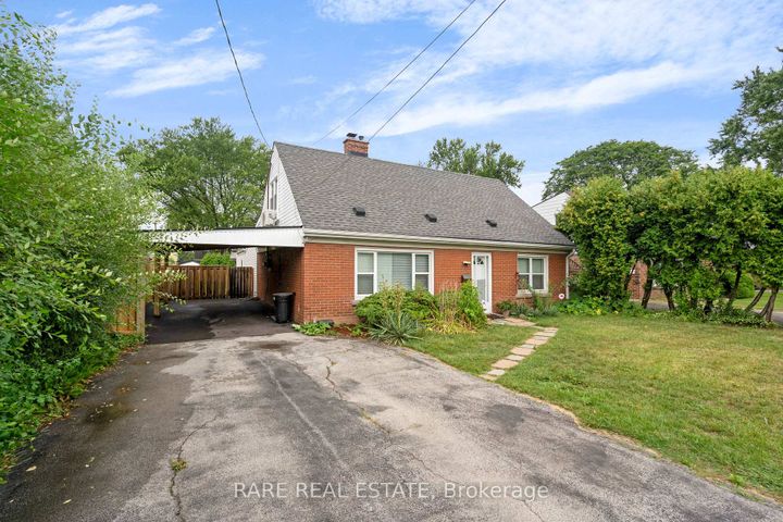Photo 1 at 2073 Leighland Road, Freeman, Burlington