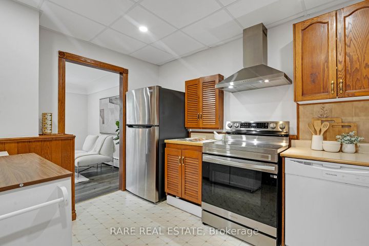 Photo 10 at 2073 Leighland Road, Freeman, Burlington