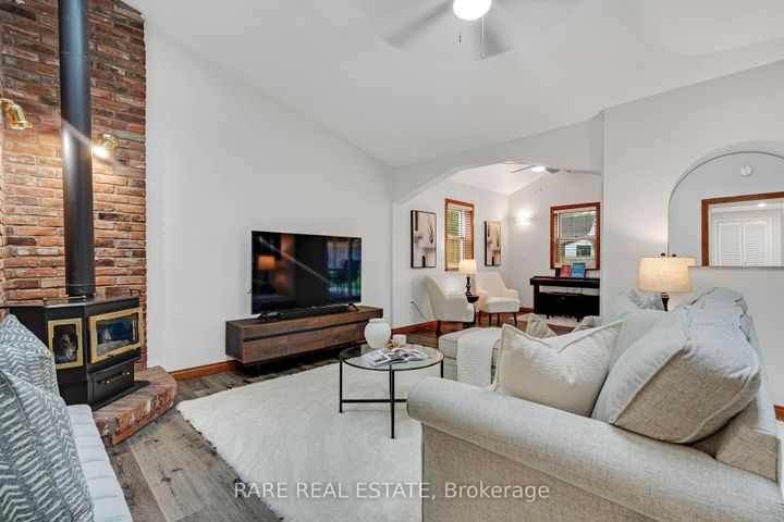 Photo 16 at 2073 Leighland Road, Freeman, Burlington