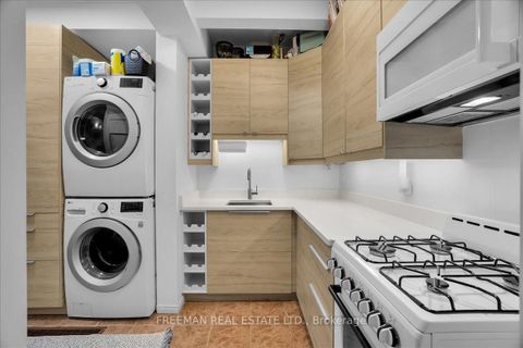 Photo 25 at 769 Euclid Avenue, Annex, Toronto