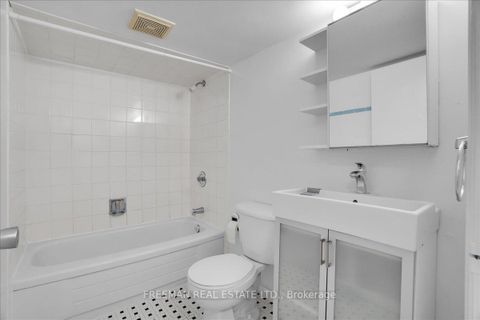 Photo 32 at 769 Euclid Avenue, Annex, Toronto