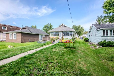 Photo 4 at 1056 Wood Street, Rural Innisfil, Innisfil
