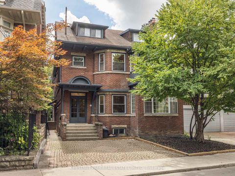 Photo 1 at 4 Maple Avenue, Moore Park, Toronto