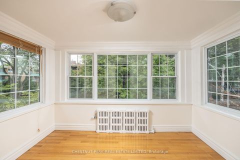 Photo 16 at 4 Maple Avenue, Moore Park, Toronto