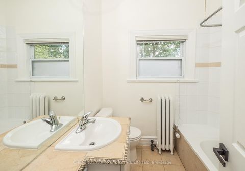 Photo 19 at 4 Maple Avenue, Moore Park, Toronto