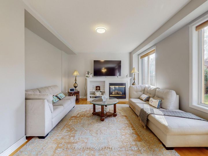 Photo 8 at 6 Rouge Fairway Street, Rouge Fairways, Markham