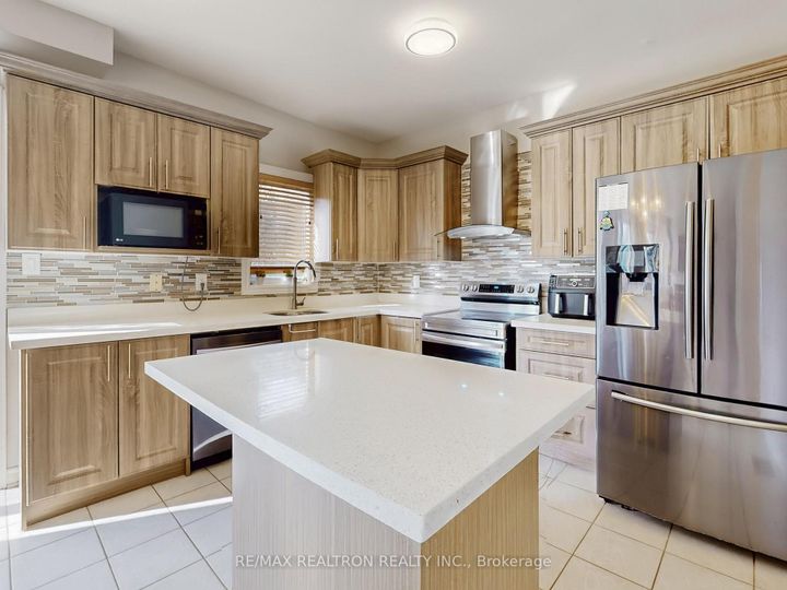 Photo 15 at 6 Rouge Fairway Street, Rouge Fairways, Markham