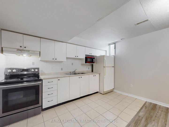 Photo 40 at 6 Rouge Fairway Street, Rouge Fairways, Markham