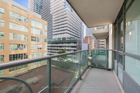 Photo 30 at 605 - 212 Eglinton Avenue E, Mount Pleasant West, Toronto