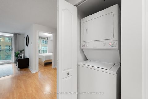 Photo 38 at 605 - 212 Eglinton Avenue E, Mount Pleasant West, Toronto