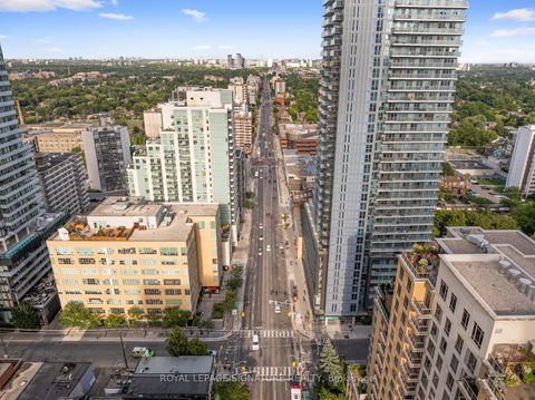 Photo 42 at 605 - 212 Eglinton Avenue E, Mount Pleasant West, Toronto