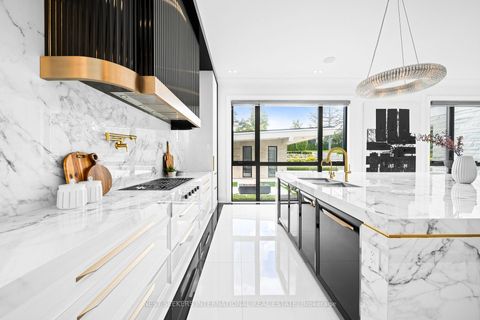Photo 12 at 36 Waymar Heights Boulevard, Islington Woods, Vaughan