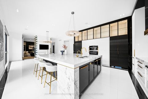 Photo 13 at 36 Waymar Heights Boulevard, Islington Woods, Vaughan