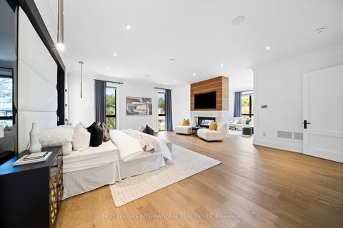 Photo 23 at 36 Waymar Heights Boulevard, Islington Woods, Vaughan