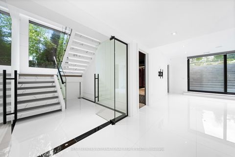 Photo 37 at 36 Waymar Heights Boulevard, Islington Woods, Vaughan