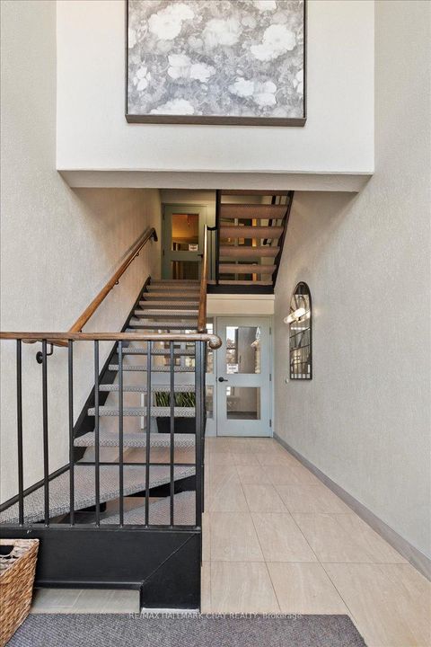 Photo 3 at 335 - 10 Coulter Street, Sunnidale, Barrie