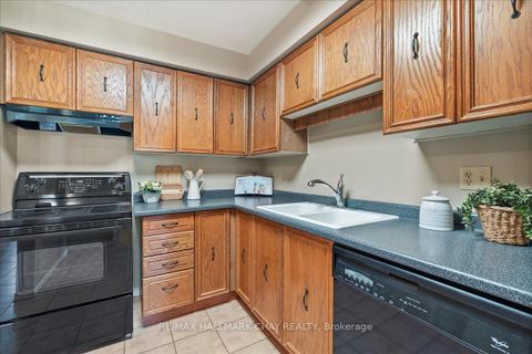 Photo 7 at 335 - 10 Coulter Street, Sunnidale, Barrie