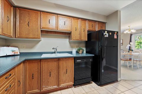 Photo 8 at 335 - 10 Coulter Street, Sunnidale, Barrie