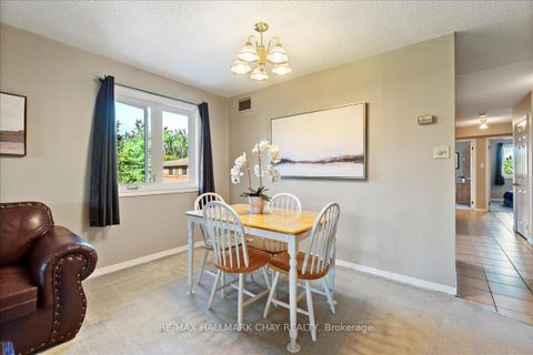 Photo 12 at 335 - 10 Coulter Street, Sunnidale, Barrie Photo 12 at 335 - 10 Coulter Street, Sunnidale, Barrie