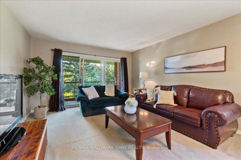 Photo 13 at 335 - 10 Coulter Street, Sunnidale, Barrie