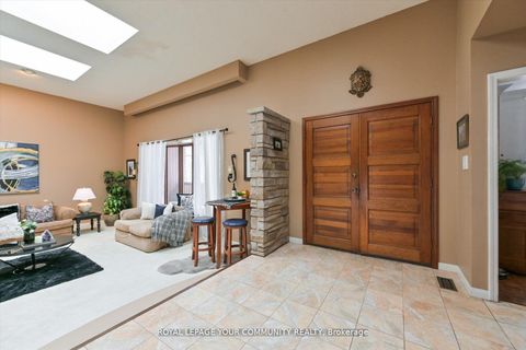 Photo 6 at 247 Harris Avenue, Jefferson, Richmond Hill Photo 6 at 247 Harris Avenue, Jefferson, Richmond Hill