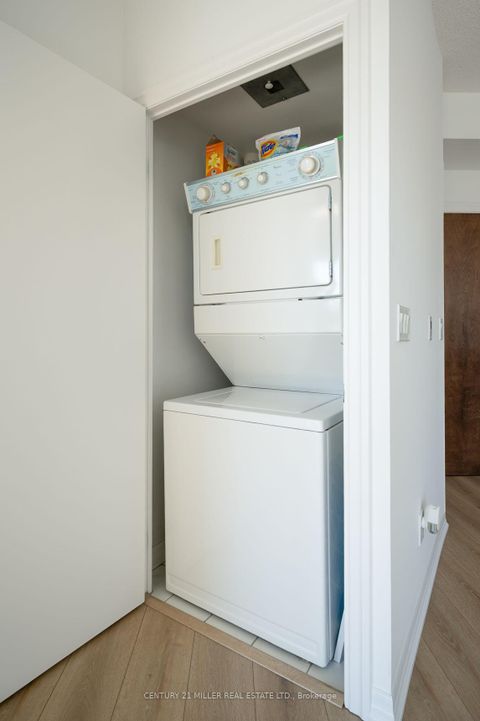 Photo 9 at 310 - 16 Yonge Street, Waterfront Communities C1, Toronto