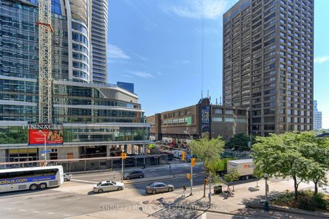 Photo 16 at 310 - 16 Yonge Street, Waterfront Communities C1, Toronto