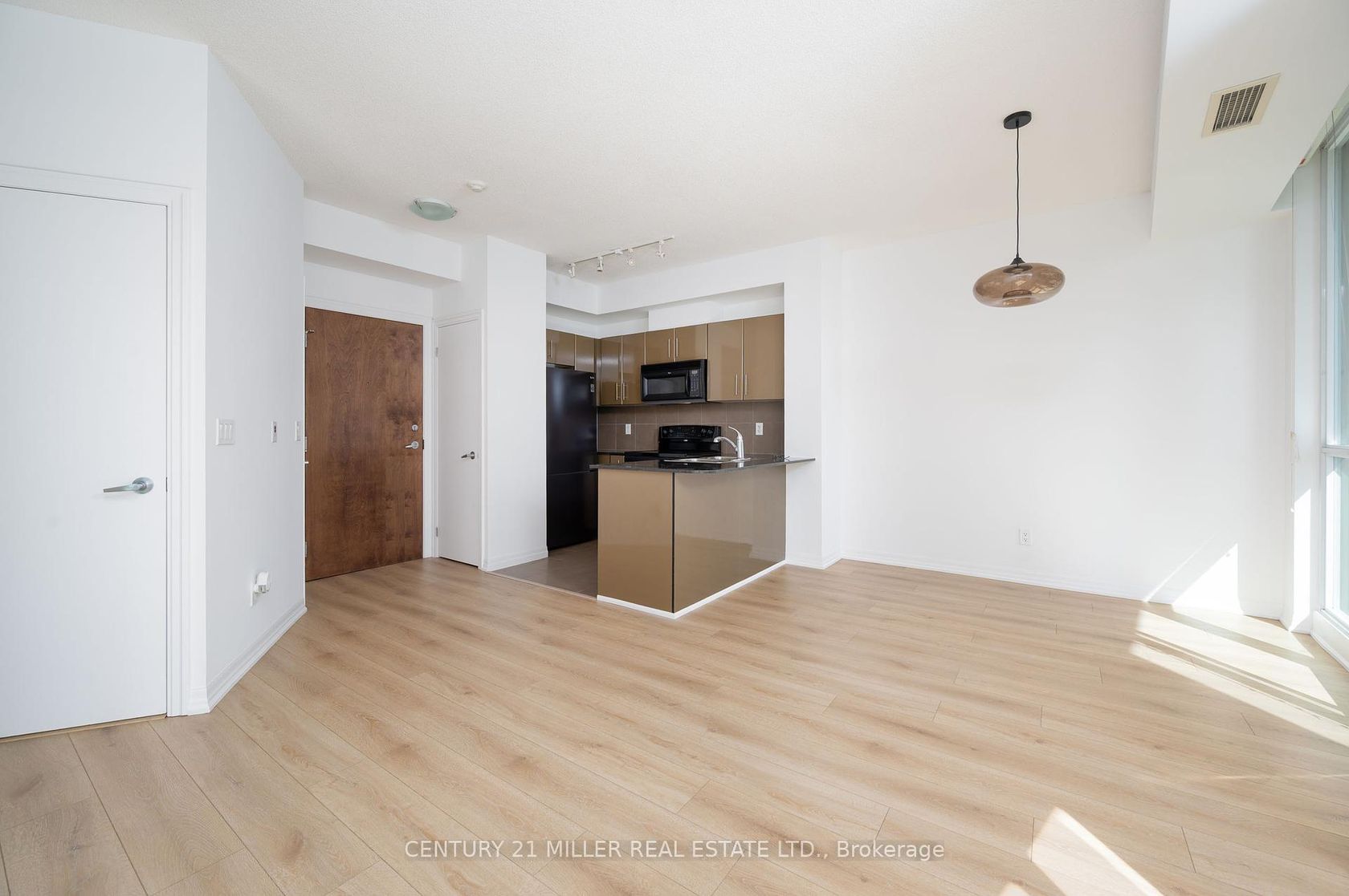310 - 16 Yonge Street, Waterfront Communities C1, Toronto 