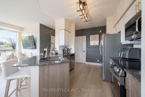 Photo 2 at 318 - 4700 Highway 7, East Woodbridge, Vaughan Photo 2 at 318 - 4700 Highway 7, East Woodbridge, Vaughan