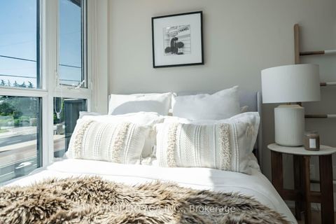 Photo 27 at 318 - 4700 Highway 7, East Woodbridge, Vaughan Photo 27 at 318 - 4700 Highway 7, East Woodbridge, Vaughan