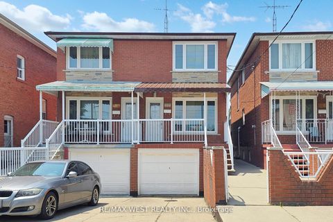 Photo 1 at 304 Concord Avenue, Junction, Toronto