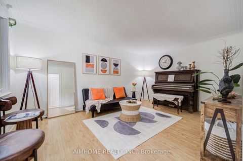 Photo 2 at 5 Macey Avenue, Oakridge, Toronto