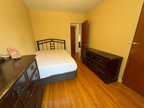 Photo 11 at 932 Midland Avenue, Eglinton East, Toronto