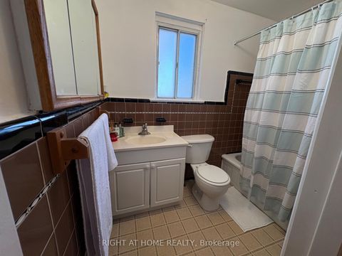 Photo 14 at 932 Midland Avenue, Eglinton East, Toronto