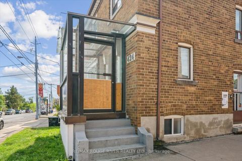 Photo 5 at 424 Oakwood Avenue, Oakwood Village, Toronto