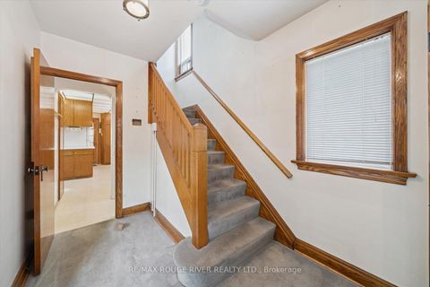 Photo 9 at 424 Oakwood Avenue, Oakwood Village, Toronto