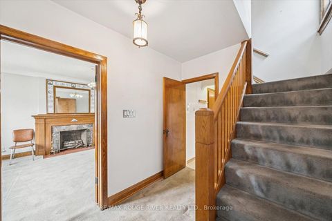 Photo 10 at 424 Oakwood Avenue, Oakwood Village, Toronto