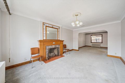 Photo 11 at 424 Oakwood Avenue, Oakwood Village, Toronto