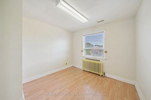 Photo 25 at 424 Oakwood Avenue, Oakwood Village, Toronto