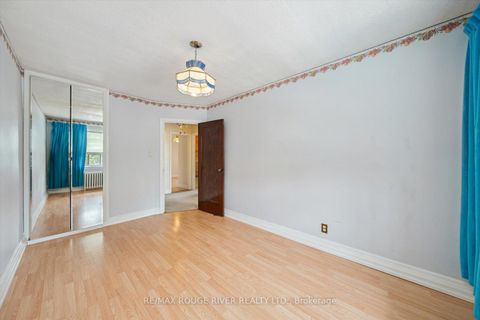 Photo 30 at 424 Oakwood Avenue, Oakwood Village, Toronto