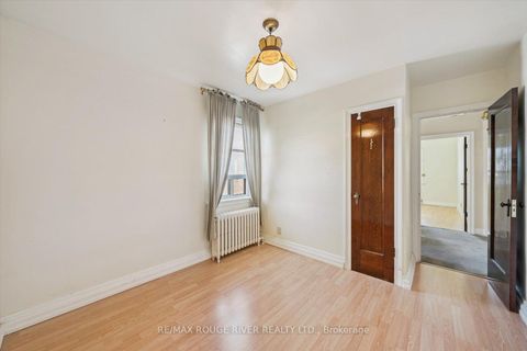 Photo 35 at 424 Oakwood Avenue, Oakwood Village, Toronto