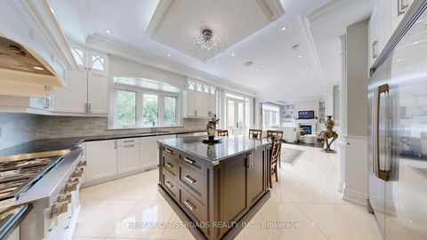 Photo 10 at 635 Elgin Mills Road W, Mill Pond, Richmond Hill Photo 10 at 635 Elgin Mills Road W, Mill Pond, Richmond Hill