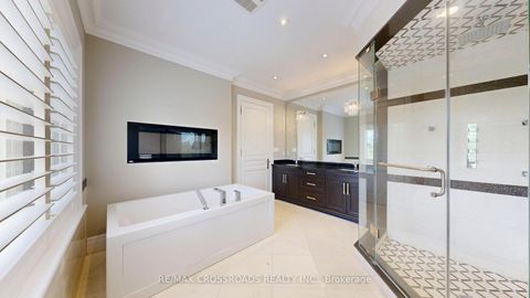 Photo 27 at 635 Elgin Mills Road W, Mill Pond, Richmond Hill