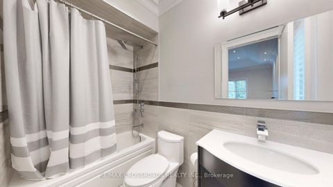 Photo 34 at 635 Elgin Mills Road W, Mill Pond, Richmond Hill
