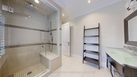 Photo 37 at 635 Elgin Mills Road W, Mill Pond, Richmond Hill