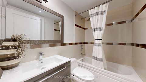 Photo 45 at 635 Elgin Mills Road W, Mill Pond, Richmond Hill