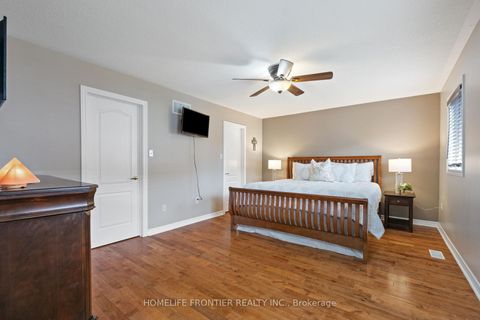 Photo 14 at 11 Maple Crown Terrace, Shore, Barrie